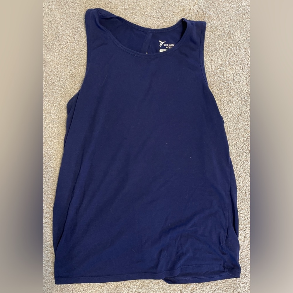 Athletic tank top